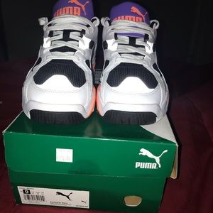 Puma sneakers men 9 Like new worn 3 time paid $115